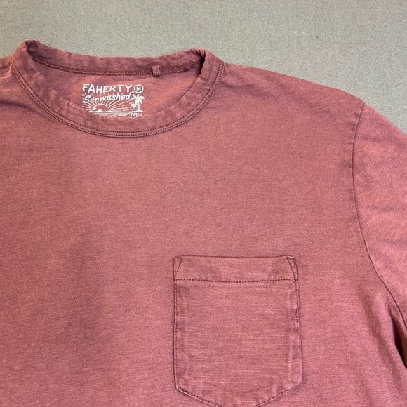 Faherty Sunwashed Tee Organic Cotton Crew Coastal Casual Relaxed Soft Maroon M - Picture 1 of 6
